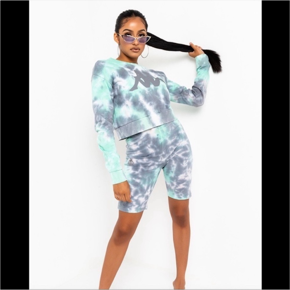 Kappa Crop Sweatshirt in Pink Frost Grey Aqua  Size Small